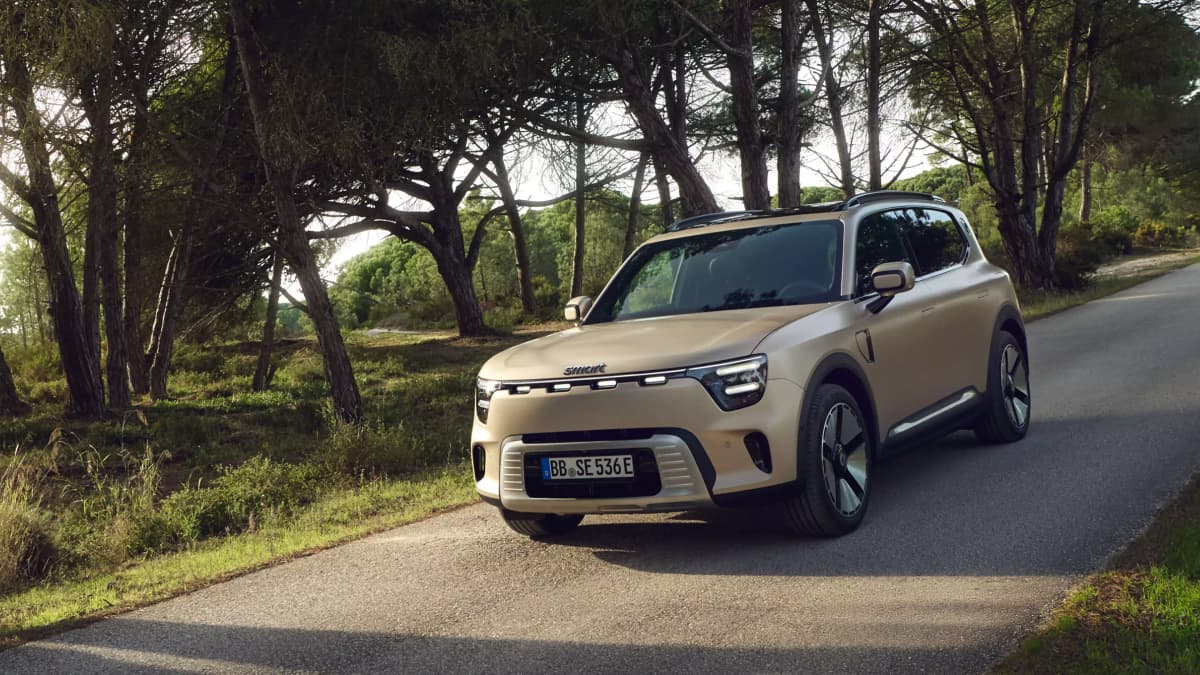 Testimonial Background